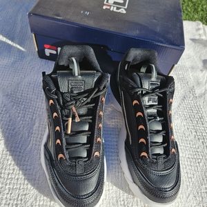 Fila Disruptor II EXP Womens US7.5 Black Chunky Heel Sneakers